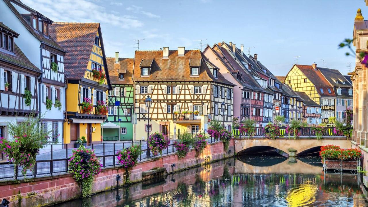 Sous Les Toits Du Zinc - Climatise Apartment Colmar Exterior foto